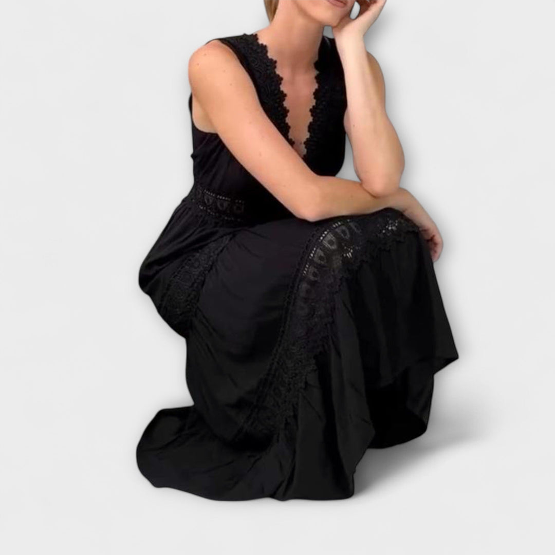 Anneline – Midi Dress with Lace and Romantic Flair