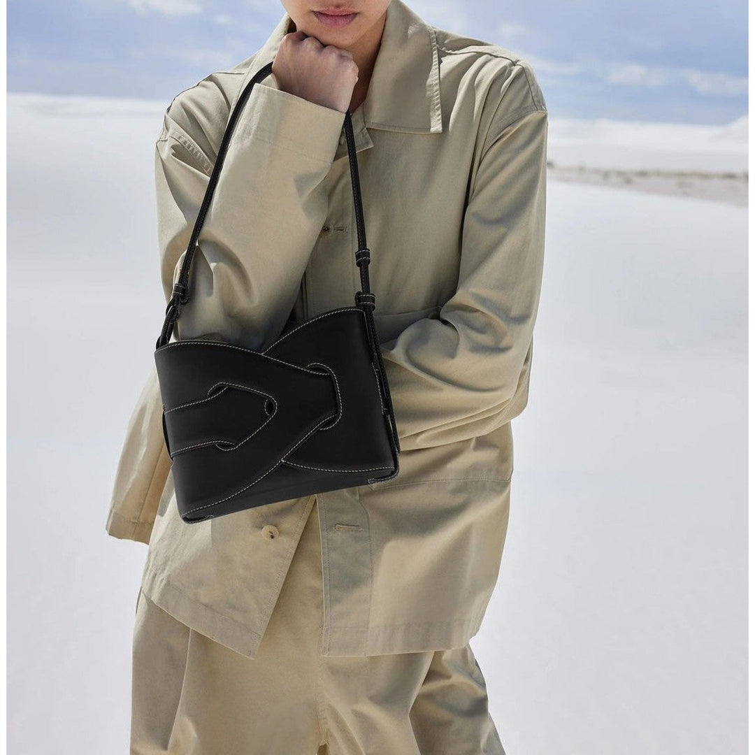 Catalina – Contemporary Leather Shoulder Bag for Women