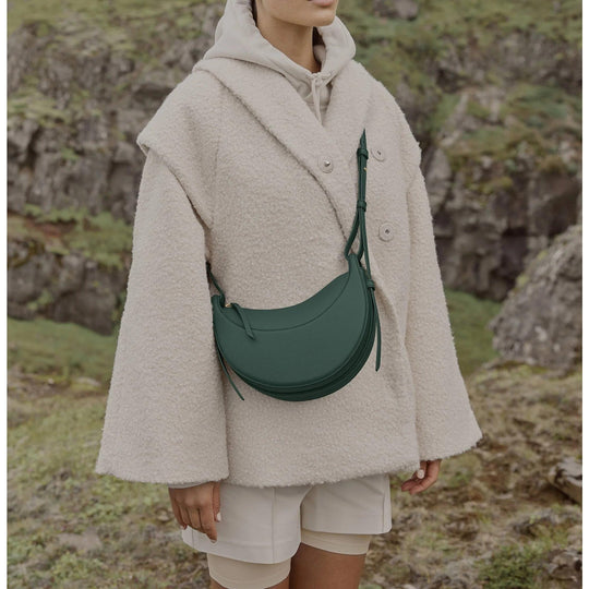 Sienna – Modern Crescent Leather Shoulder Bag for Women