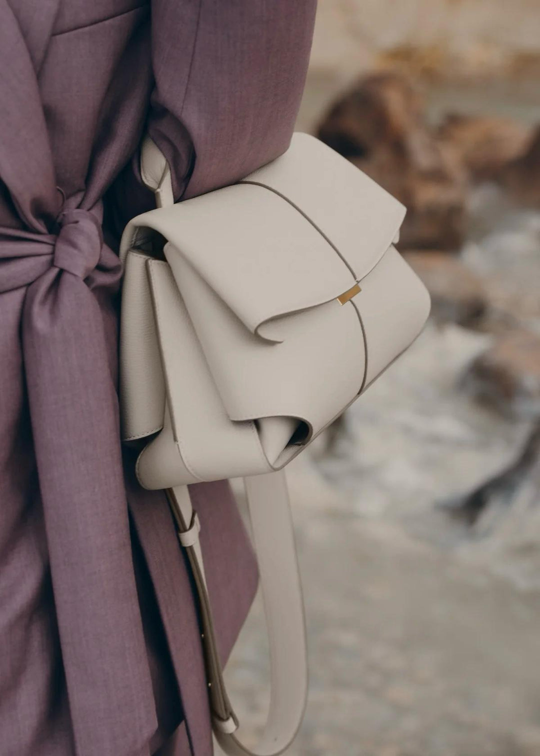 Velloria – Sophisticated Leather Top-Handle Bag for Women