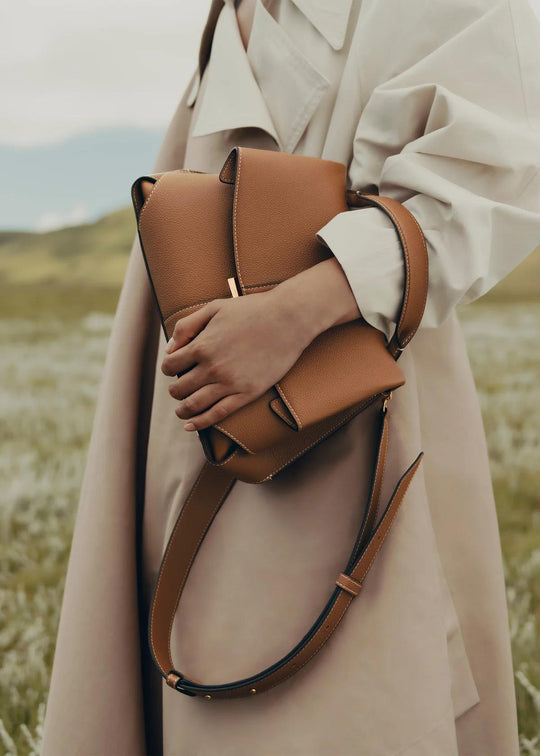 Velloria – Sophisticated Leather Top-Handle Bag for Women