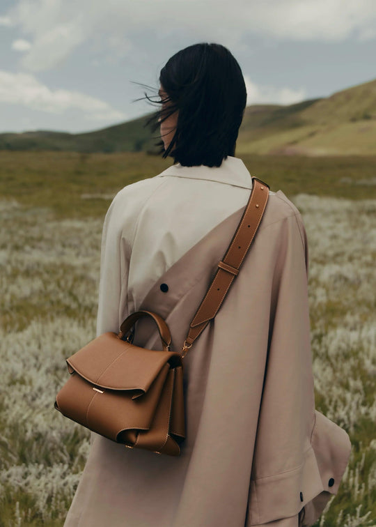 Velloria – Sophisticated Leather Top-Handle Bag for Women