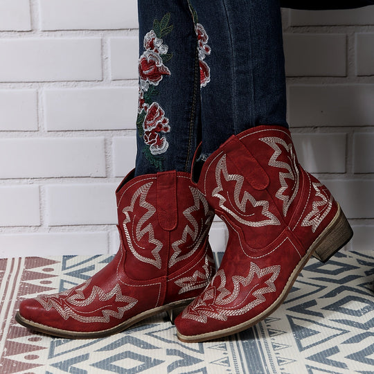 Maiken - TrailBloom Western V-Cut Boots