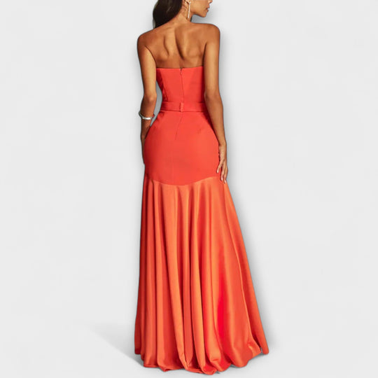 Vadena – Off-the-Shoulder Maxi Dress with V-Neck