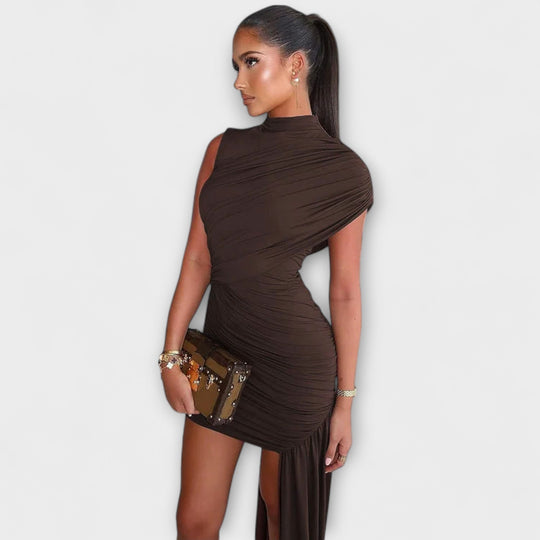 Liliane – Slim-Fit Pleated Dress with Round Neckline