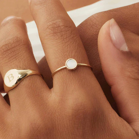 Fannie – Gold Ring with Mother-of-Pearl Accent