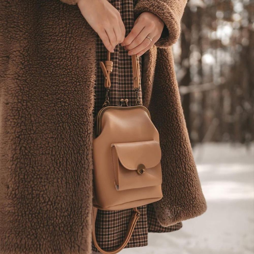 Vintage Clutch Bag - The Essential Retro Chic from Grace