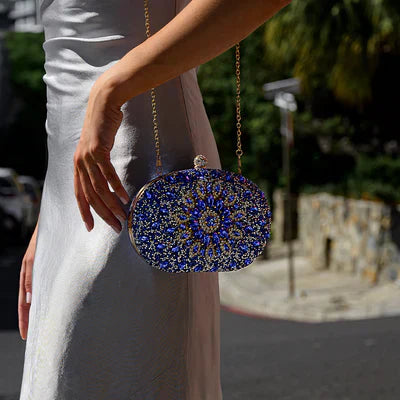 Lyla – Elegant Crystal-Embellished Clutch for Women
