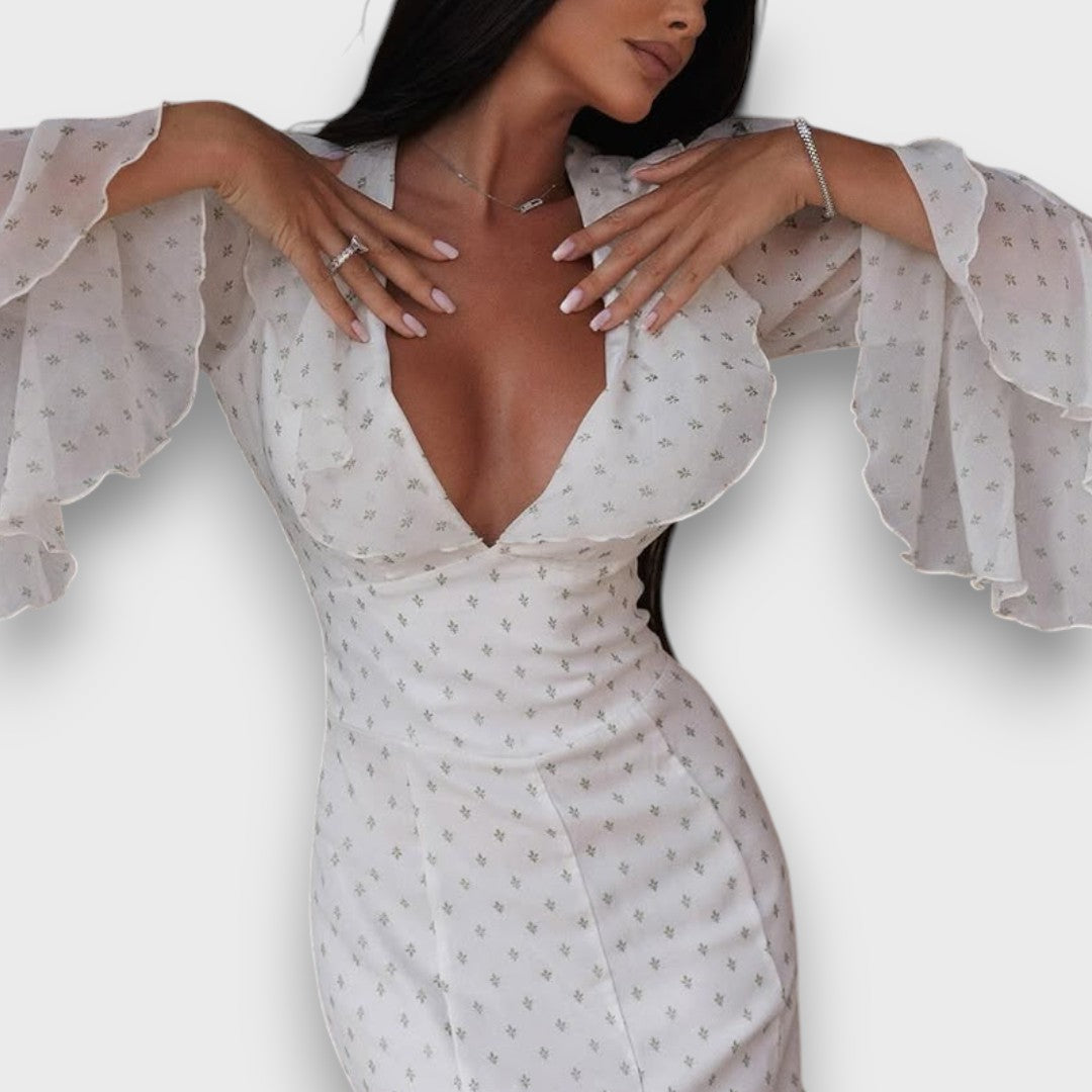 Avenea – Elegant Maxi Dress with Ruffles and V-Neck