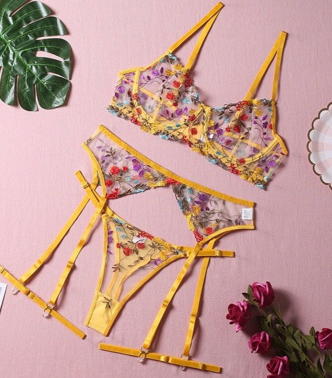 Florelle – 3-Piece Embroidered Garden Lingerie Set