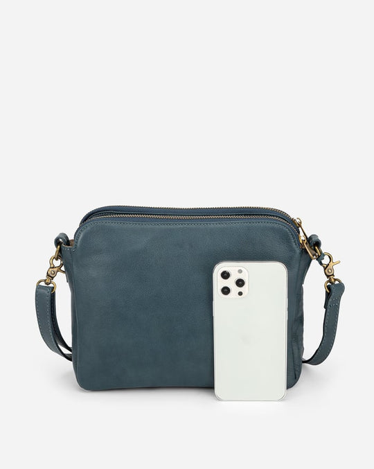 Anastasia – Leather Shoulder Bag with Stylish Design and Versatile Functionality