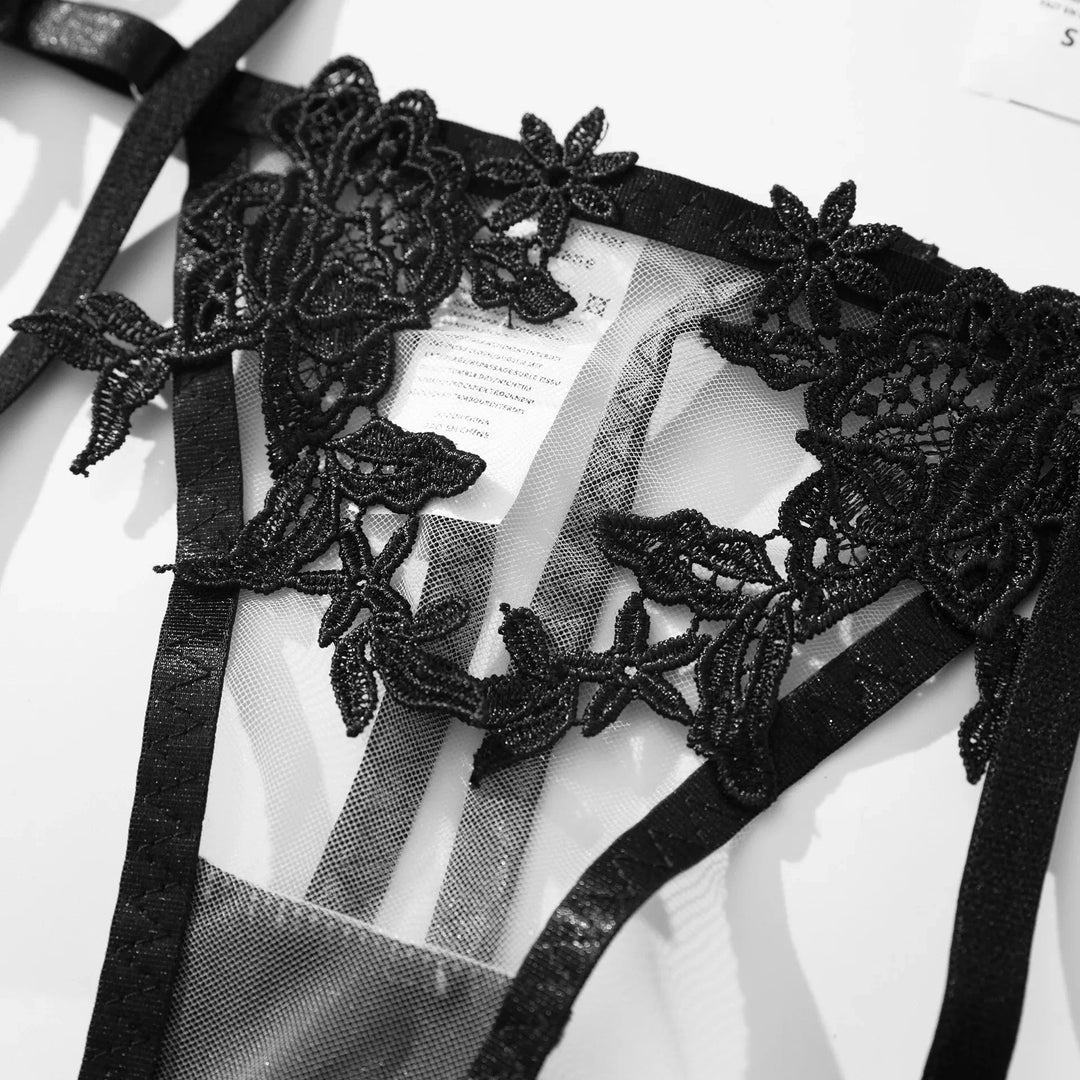 Nadine – Bloom Lace Lingerie Set