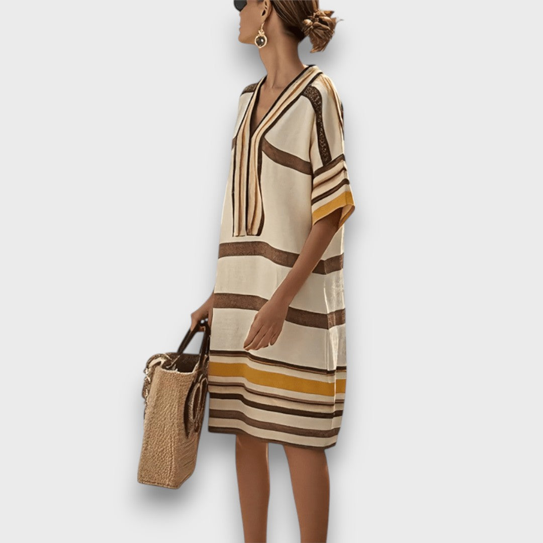 Calys – Relaxed Kaftan Dress with Beach Charm