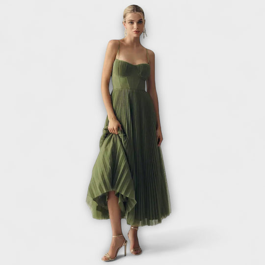 Elivera – Pleated Midi Dress with a Feminine Touch