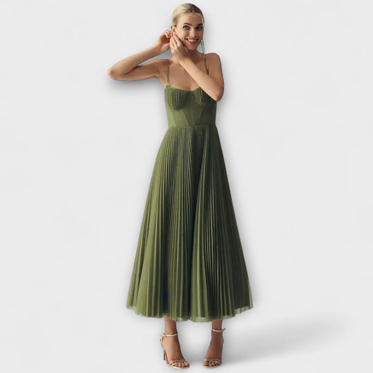 Elivera – Pleated Midi Dress with a Feminine Touch