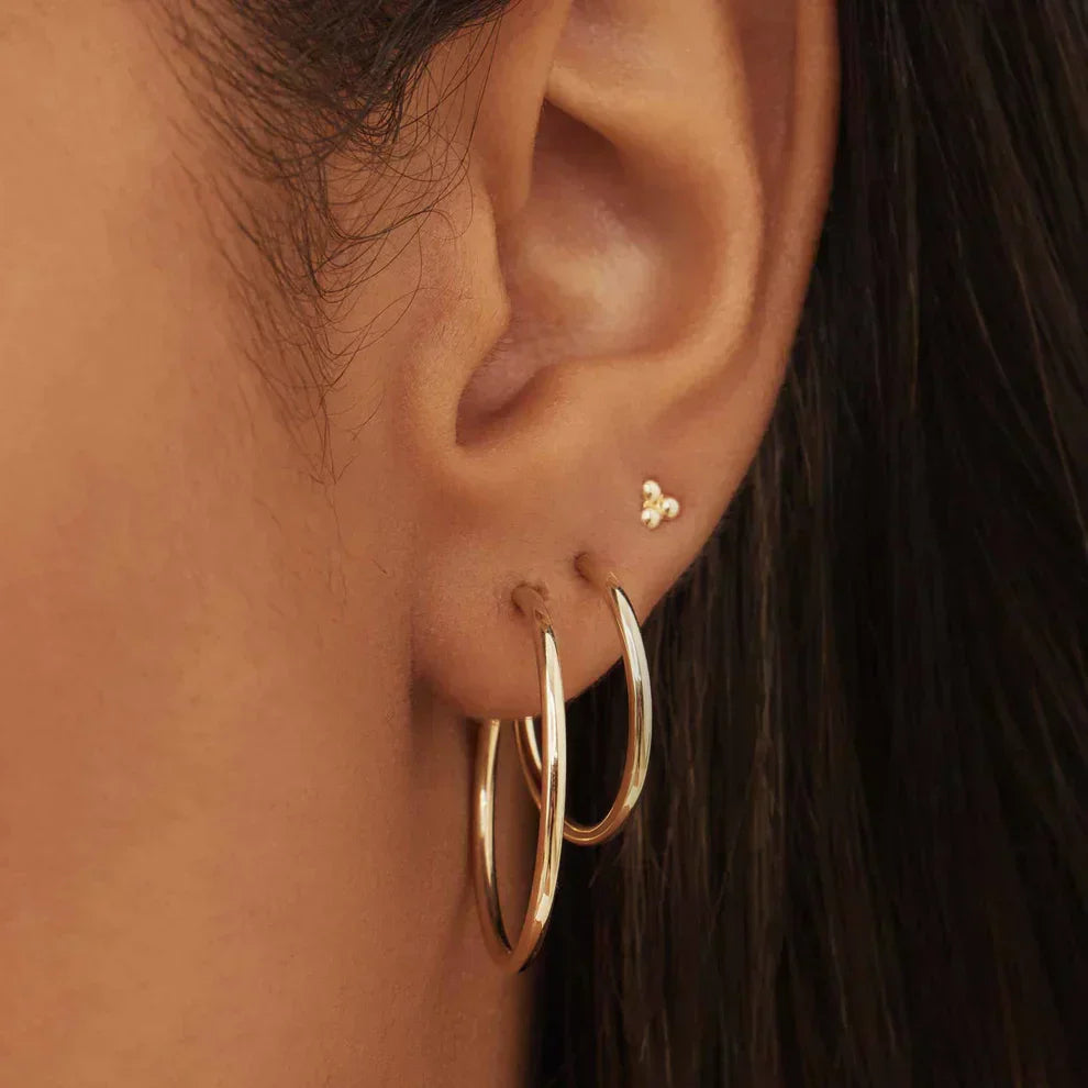 Taissa – Sleek Gold Hoop Earrings