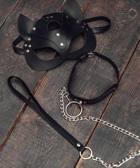 Nyxa – Feline Fantasy Leather Mask Set for Women