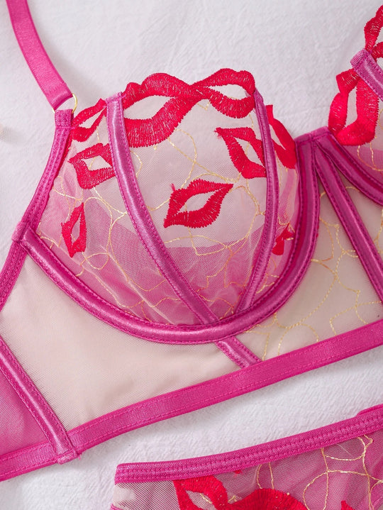 Nova – Kiss Embroidered Lingerie Set