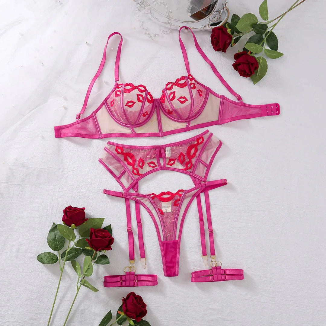 Nova – Kiss Embroidered Lingerie Set