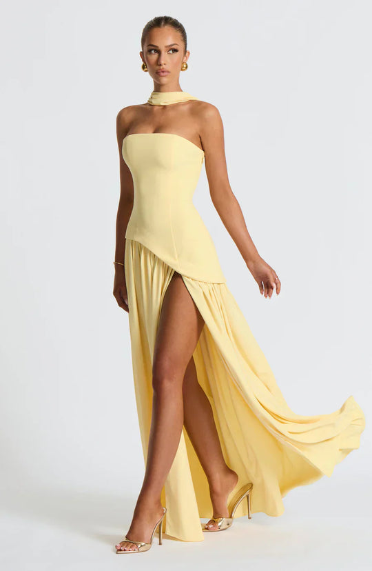 Elisabeth – Strapless High-Slit Evening Gown for Women
