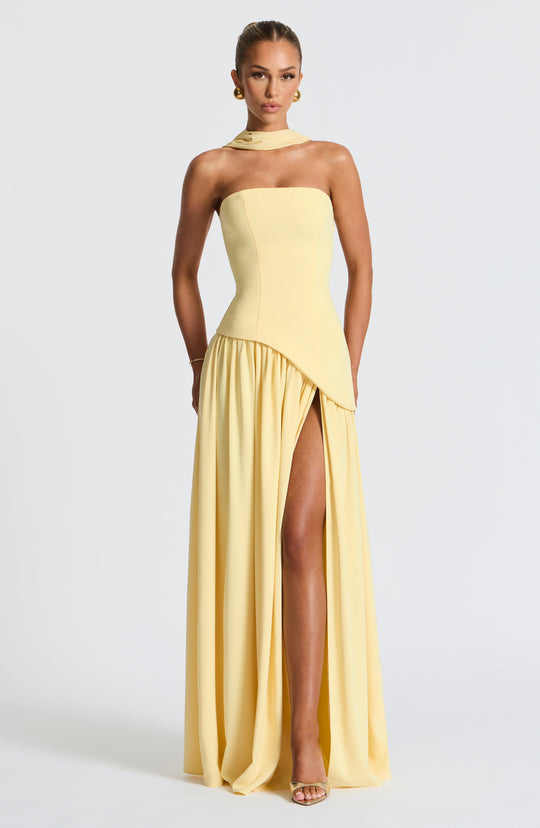 Elisabeth – Strapless High-Slit Evening Gown for Women