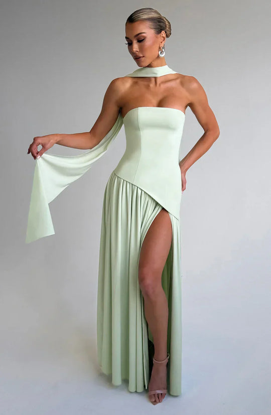 Elisabeth – Strapless High-Slit Evening Gown for Women