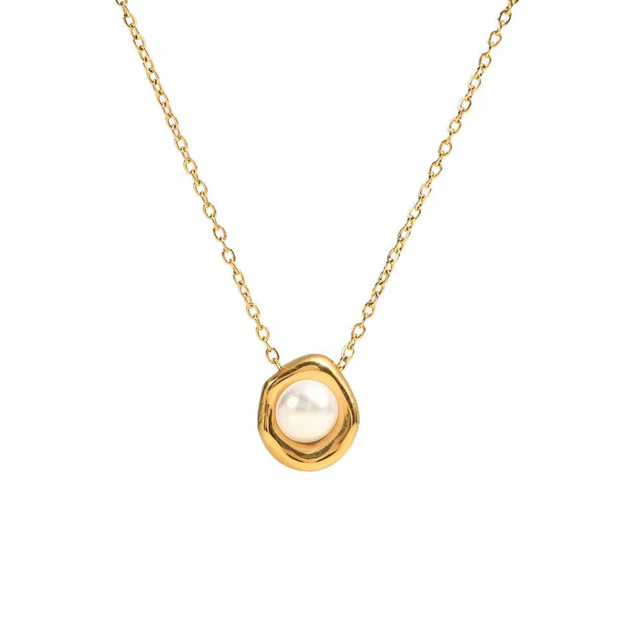 Anndrew – Golden Embrace Pearl Pendant