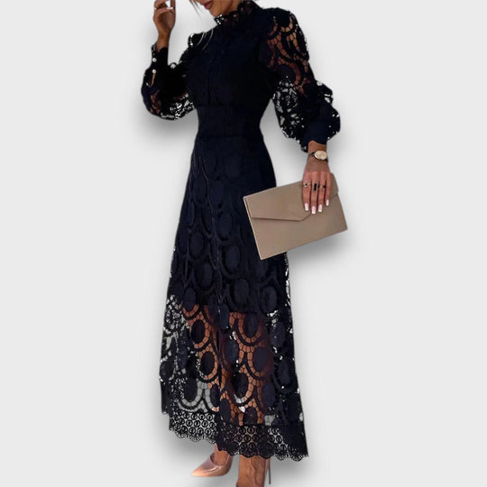 Charlotte – Romantic Midi Dress with Defined Waist