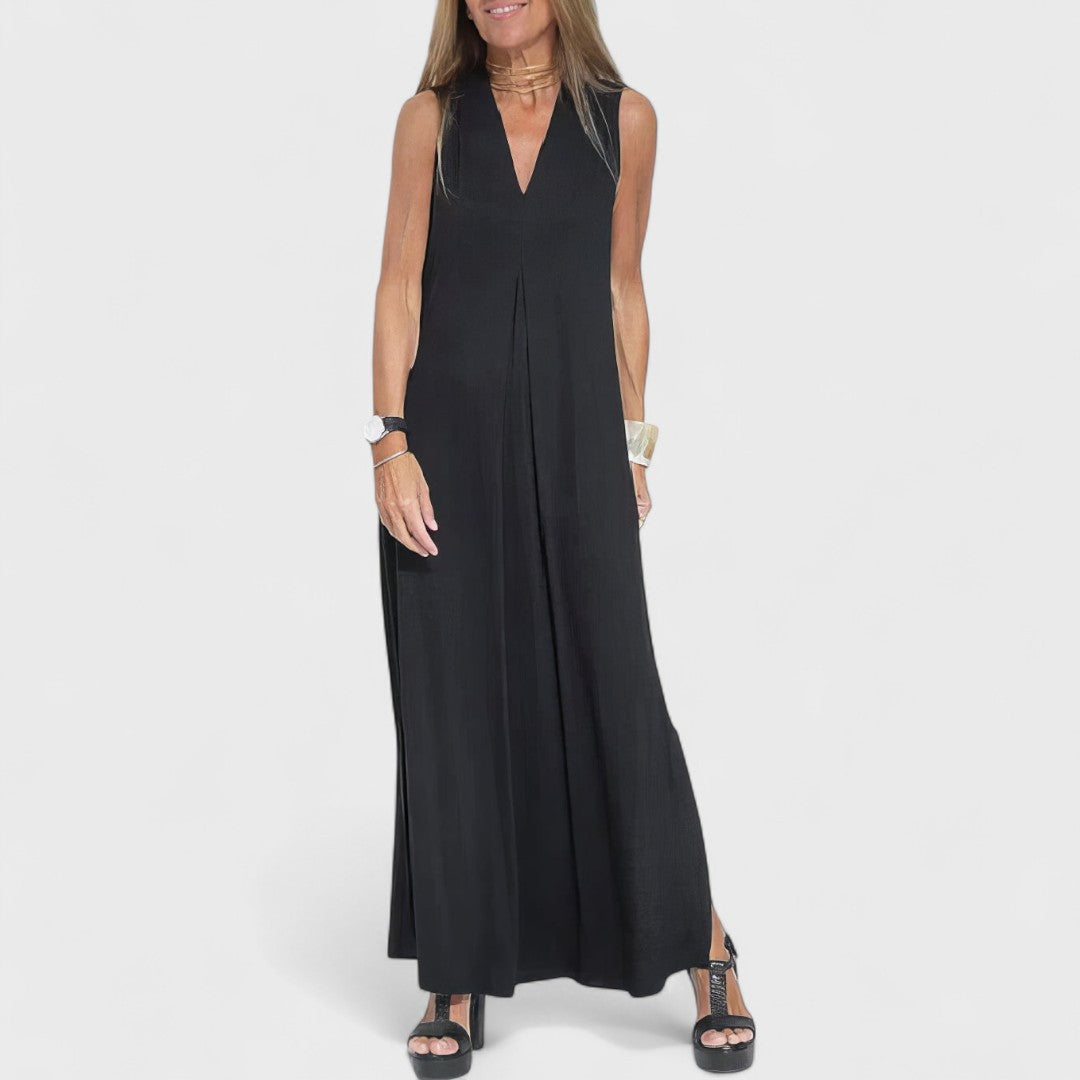 Livana – Maxi Dress with Sophisticated Draping