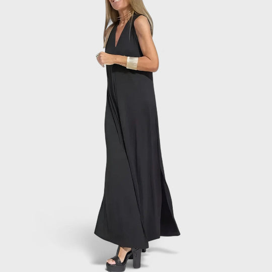 Livana – Maxi Dress with Sophisticated Draping